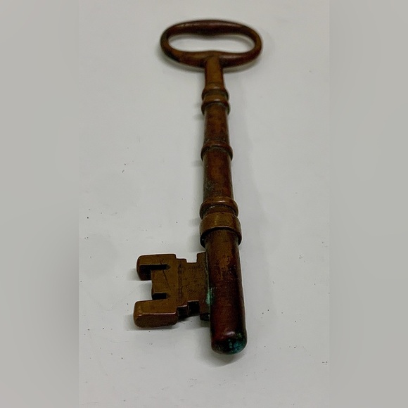 c. 1900 Antique Michigan Industrial Commercial Solid Barrel Skeleton Key - Picture 1 of 10